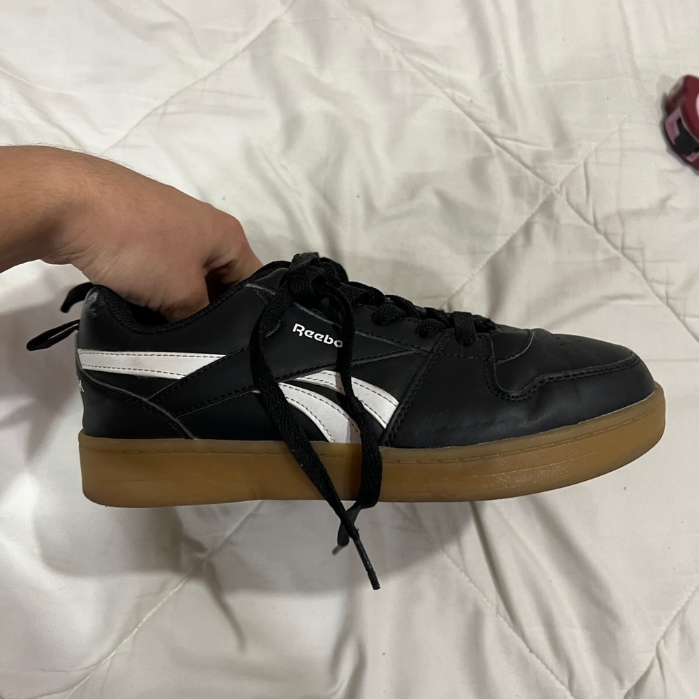 Reebok youth shoes 4